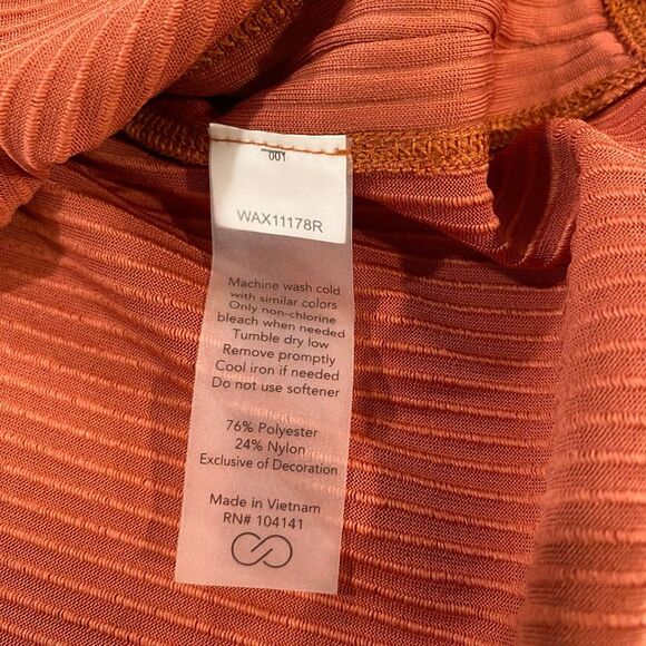 CALIA by Carrie Underwood Ribbed Tee Medium – Rust Terracotta Short Sleeve Top - Picture 4 of 6